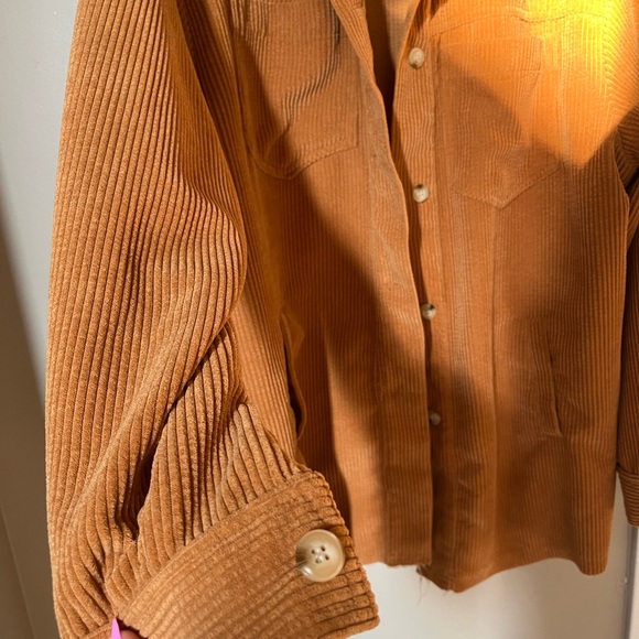 Button down shacket (shirt jacket) - Picture 8 of 8